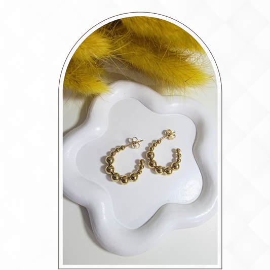 ANIRA STUD EARRINGS